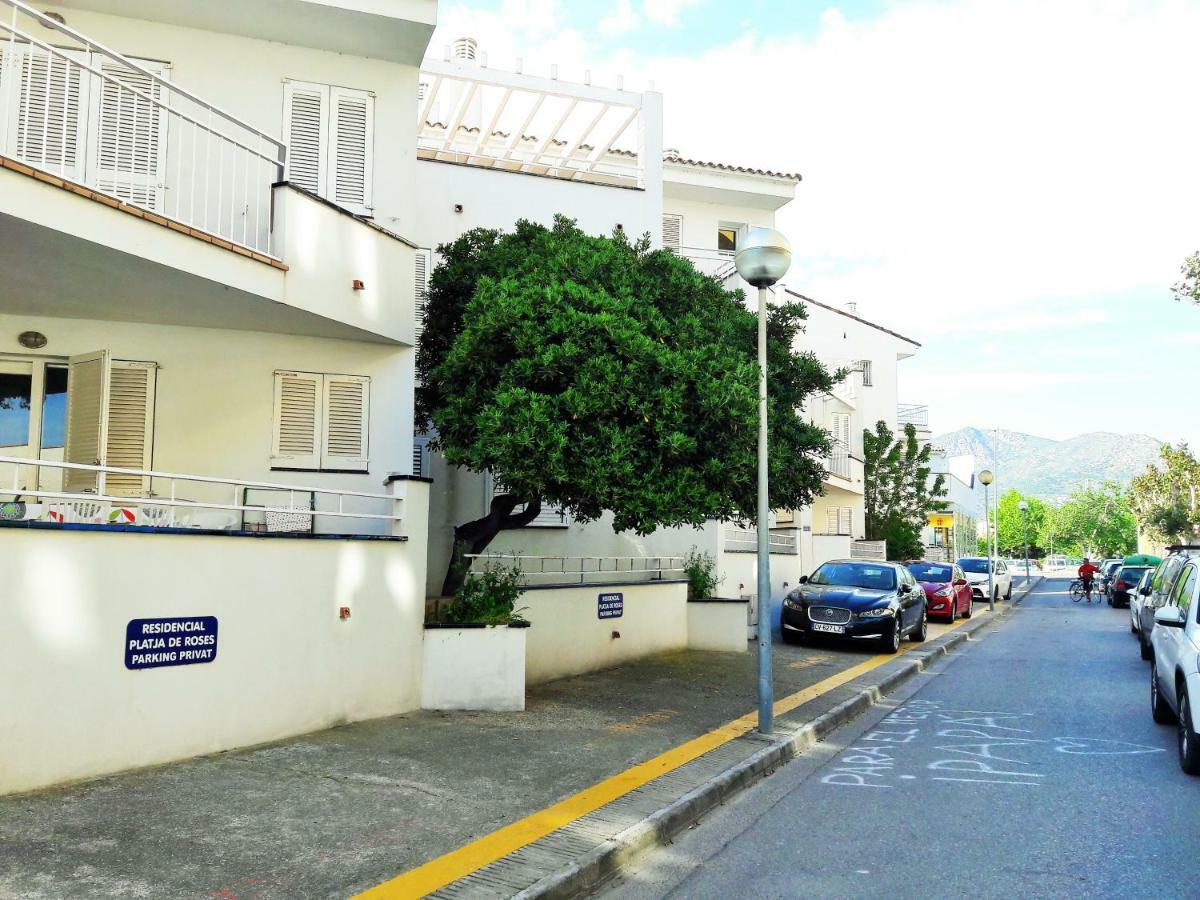 Residencia Platja De Roses Apartment Exterior photo
